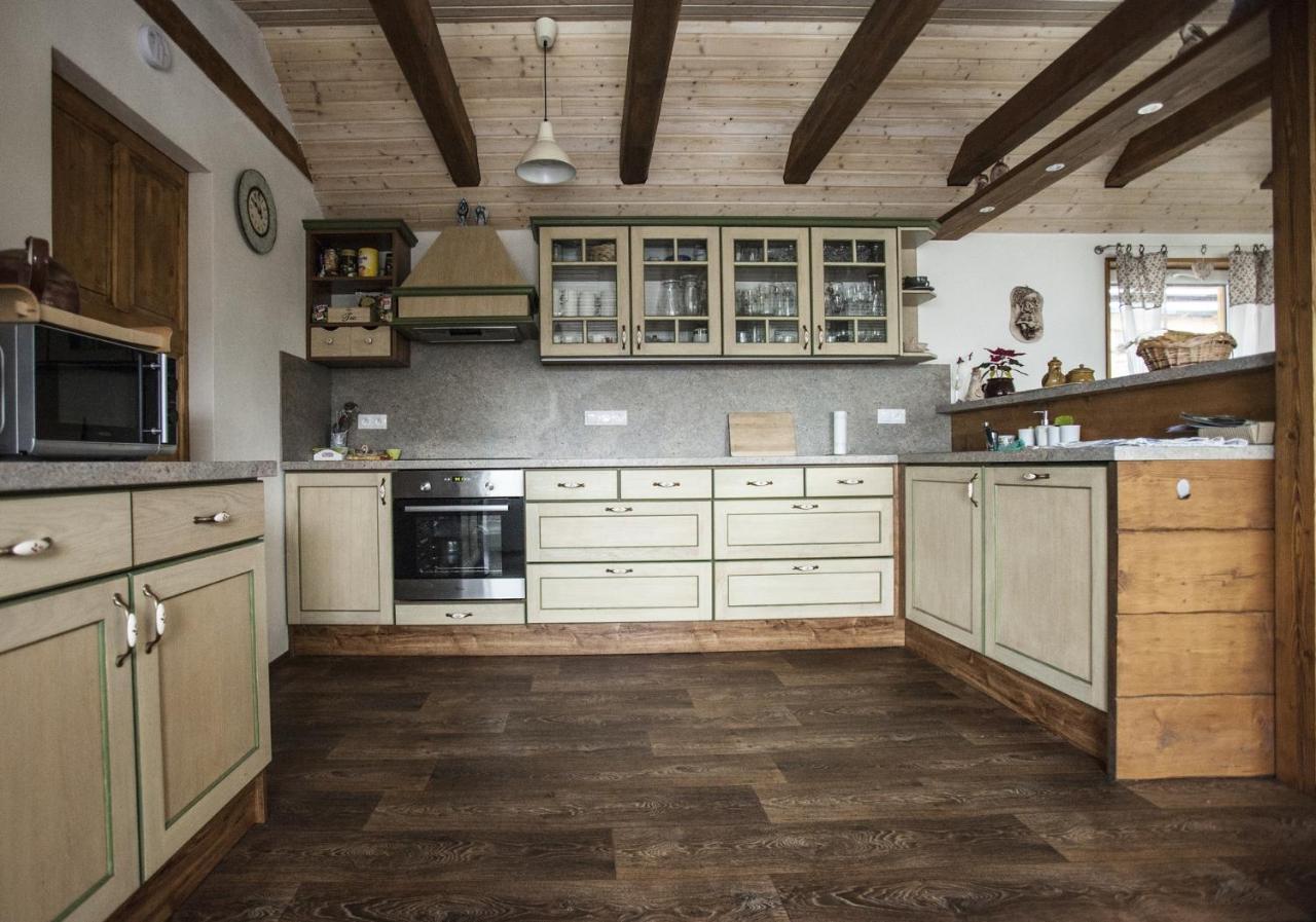 Villa Ve Stodole à Zlata Olesnice  Extérieur photo