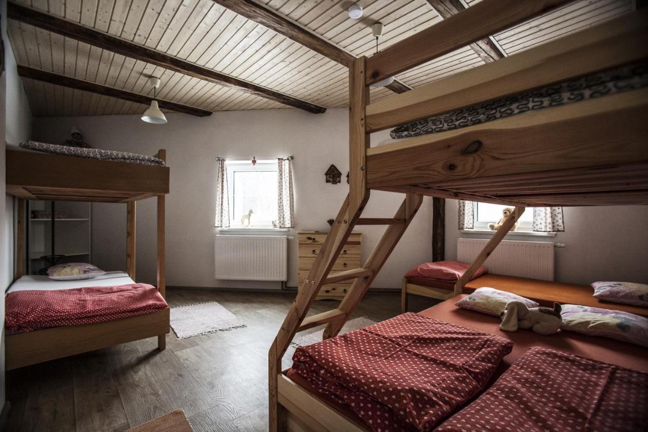 Villa Ve Stodole à Zlata Olesnice  Extérieur photo